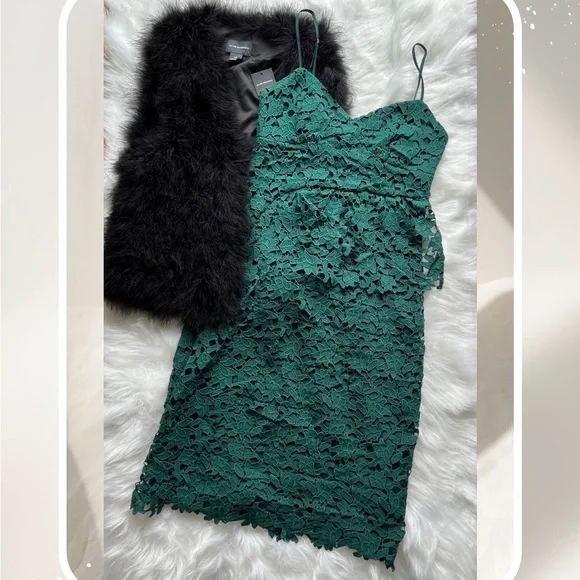 Club Monaco Bilannah Lace Dress in Green Size 4